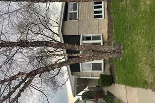 7258 N Crawford Ave, Lincolnwood, IL 60712 - Photo 1