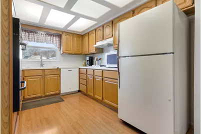 620 Chelmsford Lane, Elk Grove Village, IL 60007 - Photo 4