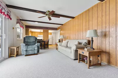 620 Chelmsford Lane, Elk Grove Village, IL 60007 - Photo 8