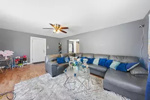 1773 E 158th St, South Holland, IL 60473 - Photo 10