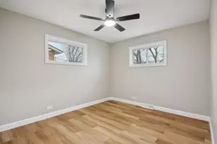 3120 Wilshire Ave, Markham, IL 60428 - Photo 12