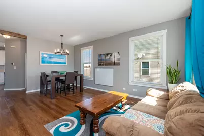 950 Blackcherry Lane, Round Lake Heights, IL 60073 - Photo 2