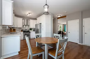 950 Black Cherry Ln, Round Lake Heights, IL 60073 - Photo 6