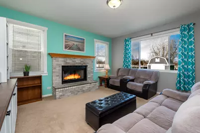 950 Blackcherry Lane, Round Lake Heights, IL 60073 - Photo 12