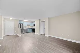 605 Barrington Ave, East Dundee, IL 60118 - Photo 2