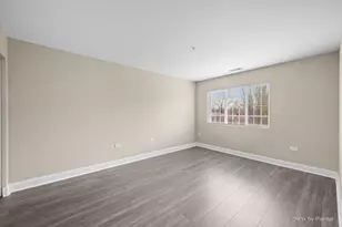 605 Barrington Ave, East Dundee, IL 60118 - Photo 12