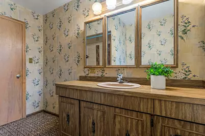 231 Bartram Road, Riverside, IL 60546 - Photo 18