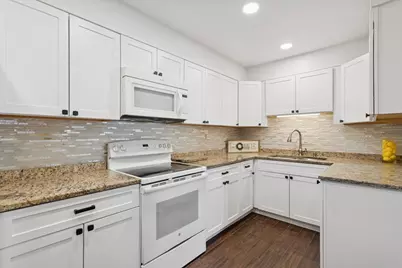 3913 Saratoga Avenue #G105, Downers Grove, IL 60515 - Photo 8