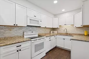 3913 Saratoga Ave, Downers Grove, IL 60515 - Photo 8