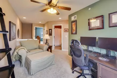 813 E Hamlin Lane, Arlington Heights, IL 60004 - Photo 12