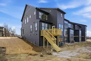 929 Preserve Ct, Aurora, IL 60502 - Photo 2