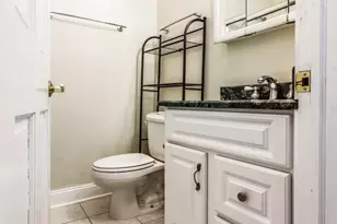 5323 S Harper Ave, Chicago, IL 60615 - Photo 8