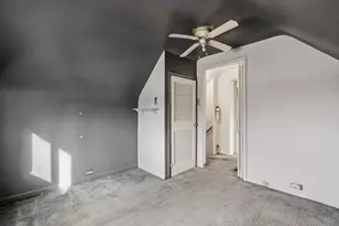 5722 W Grover St, Chicago, IL 60630 - Photo 16