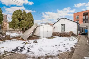 5722 W Grover St, Chicago, IL 60630 - Photo 26