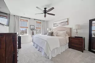 933 Wilkinson Ln, North Aurora, IL 60542 - Photo 28