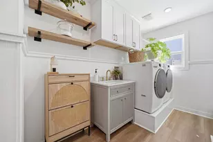 933 Wilkinson Ln, North Aurora, IL 60542 - Photo 14