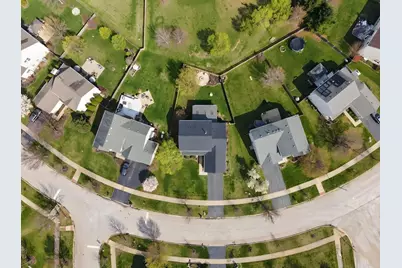 933 Wilkinson Lane, North Aurora, IL 60542 - Photo 70