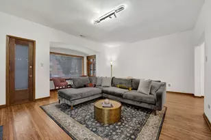 714 W Sheridan Rd, Chicago, IL 60613 - Photo 6