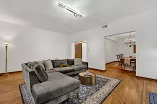 714 W Sheridan Rd, Chicago, IL 60613 - Photo 8