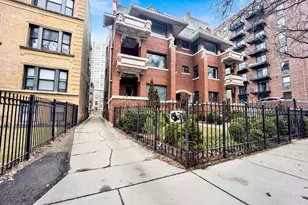 714 W Sheridan Rd, Chicago, IL 60613 - Photo 2