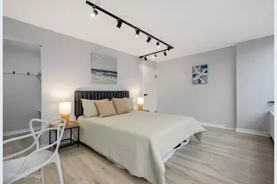 3550 N Lake Shore Drive #806, Chicago, IL 60657 - Photo 16