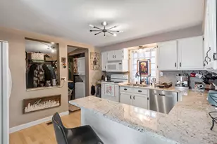 2052 W Huron St, Chicago, IL 60612 - Photo 10