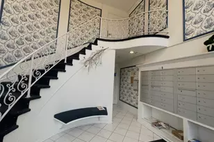 5501 Carriage Way Dr, Rolling Meadows, IL 60008 - Photo 4