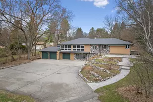38W042 Silver Glen Rd, Saint Charles, IL 60175 - Photo 1