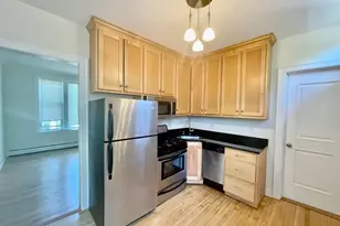 7025 N Damen Ave, Chicago, IL 60645 - Photo 2