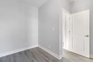 7622 N Eastlake Terrace, Chicago, IL 60626 - Photo 10