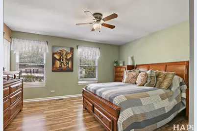 377 E Camden Lane, Round Lake Beach, IL 60073 - Photo 12