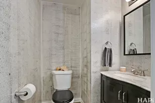 377 E Camden Ln, Round Lake Beach, IL 60073 - Photo 8