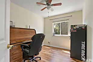 377 E Camden Ln, Round Lake Beach, IL 60073 - Photo 14