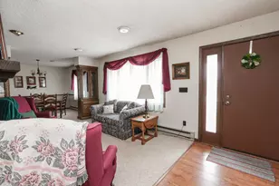 4906 W Hilltop Dr, Kankakee, IL 60901 - Photo 4