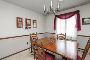 4906 W Hilltop Dr, Kankakee, IL 60901 - Photo 6