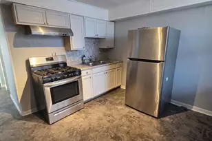 2704 E 77th St, Chicago, IL 60649 - Photo 6