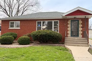 752 E 164th St, South Holland, IL 60473 - Photo 2