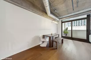 240 E Illinois St, Chicago, IL 60611 - Photo 8