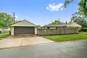 17303 Chicago Ave, Lansing, IL 60438 - Photo 22