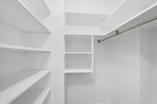 850 N Dewitt Pl, Chicago, IL 60611 - Photo 14