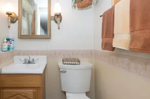 1205 Winston Dr, Melrose Park, IL 60160 - Photo 14