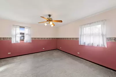 [Address not provided], Lombard, IL 60148 - Photo 24