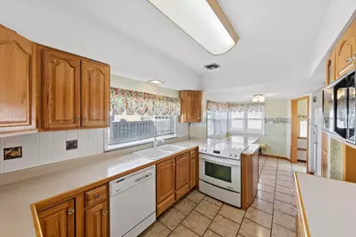 [Address not provided], Lombard, IL 60148 - Photo 10