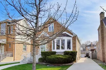 5011 N Mobile Avenue, Chicago, IL 60630 - Photo 2