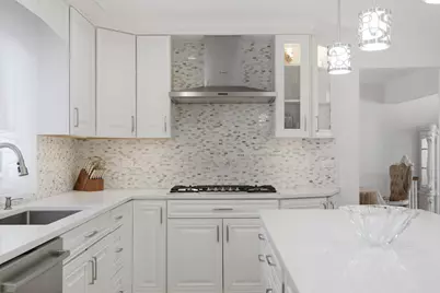 532 Lois Court, Mount Prospect, IL 60056 - Photo 4