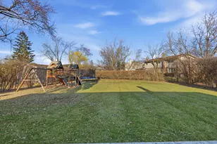 532 Lois Ct, Mount Prospect, IL 60056 - Photo 32