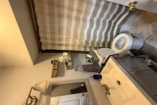 518 N May St, Chicago, IL 60642 - Photo 4