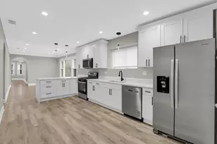 8210 S Justine St, Chicago, IL 60620 - Photo 14