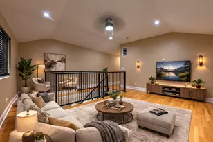 2012 W Coulter St, Chicago, IL 60608 - Photo 8