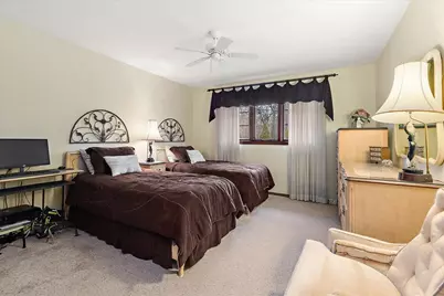 16W648 89th Place, Willowbrook, IL 60527 - Photo 20